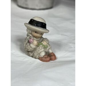 Little Girl with Rose Flower Bahner Studios # 487651  1" Alaska Momma Cream Pink